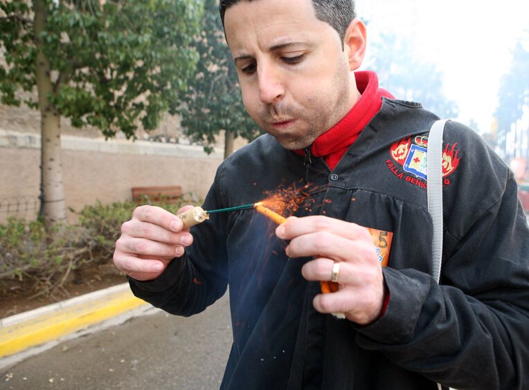 Pegant-li foc a la metxa