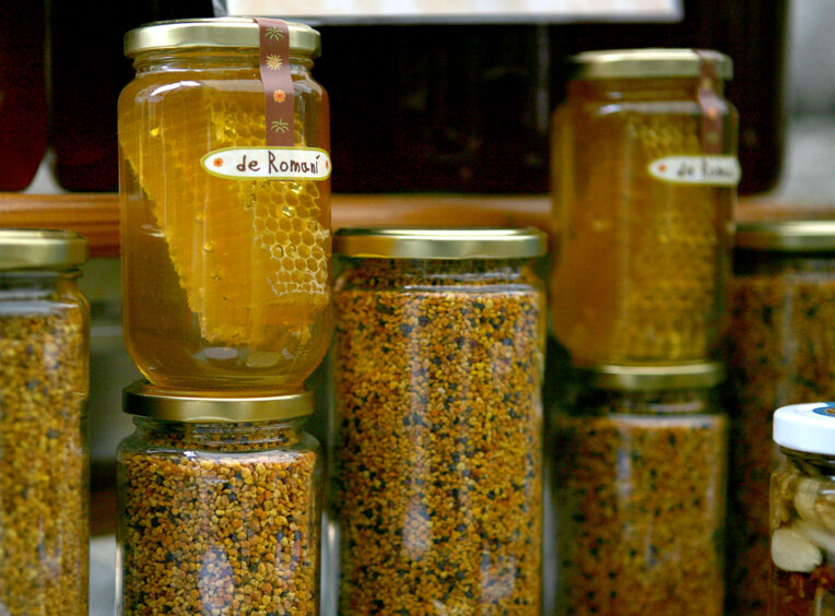 Fira de la mel a Crespià