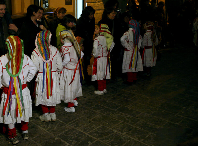 Ball dels Garrofins de Moià