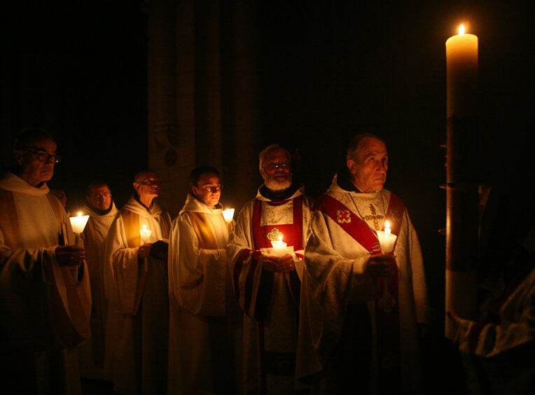 Vetlla Pasqual a Poblet